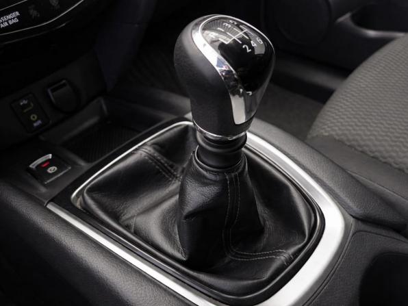 Nissan Qashqai II с пробегом 2018 года, цена 1 747 000 рублей, 102895 км, внедорожник, Автокод Объявления