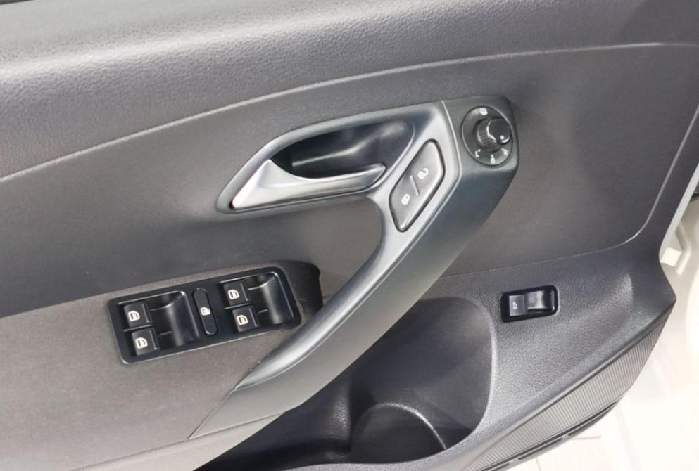 Volkswagen Polo V Саратов  - изображение 18