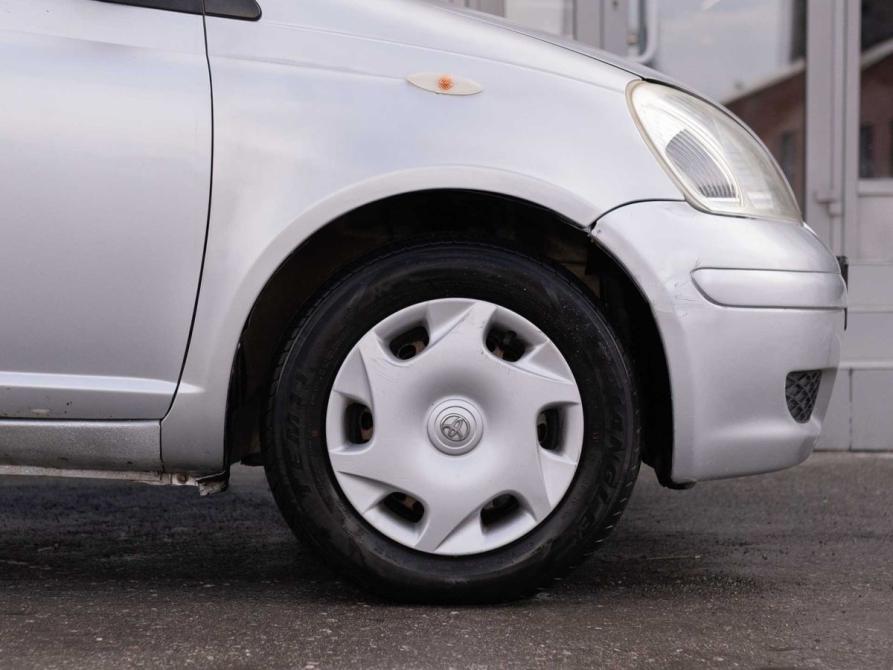 Toyota Vitz I (P10) Новосибирск  - изображение 9