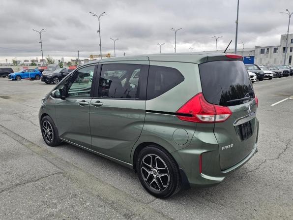 Honda Freed II Рестайлинг с пробегом 2021 года, цена 1 679 995 рублей, 107535 км, компактвэн, Автокод Объявления