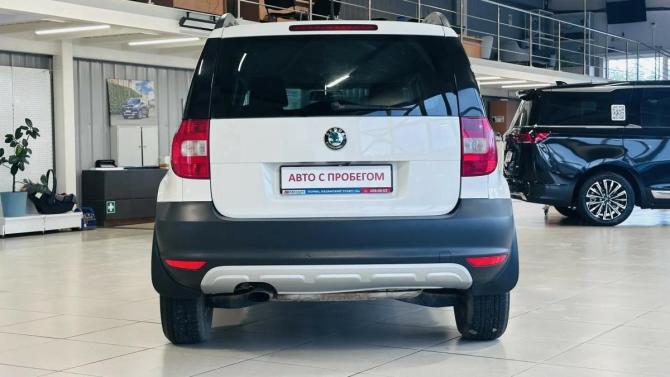 Skoda Yeti I с пробегом 2013 года, цена 845 000 рублей, 96000 км, внедорожник, Автокод Объявления