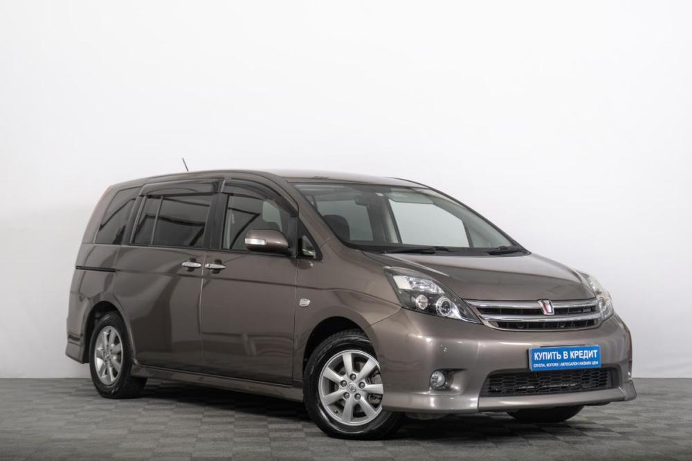 Toyota ISis I Рестайлинг Томск  - изображение 1