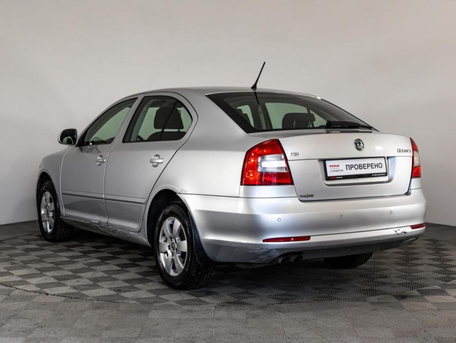Skoda Octavia II (A5) Рестайлинг Санкт-Петербург  - изображение 8