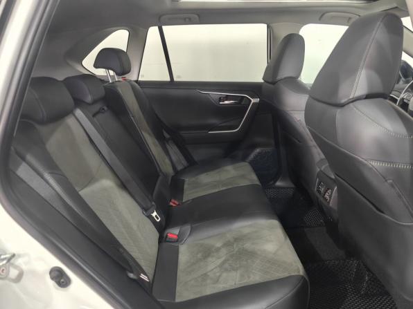 Toyota RAV4 V (XA50) с пробегом 2025 года, цена 3 740 000 рублей, 13172 км, внедорожник, Автокод Объявления