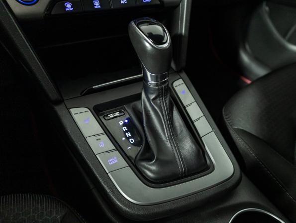 Hyundai Elantra VI (AD) с пробегом 2018 года, цена 1 499 700 рублей, 132786 км, седан, Автокод Объявления