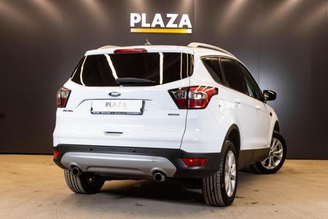 Ford Kuga II Рестайлинг с пробегом 2017 года, цена 1 449 000 рублей, 171555 км, внедорожник, Автокод Объявления