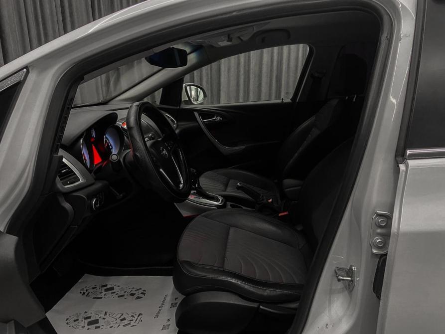 Opel Astra J Рестайлинг Красноярск  - изображение 9