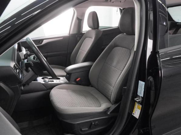 Ford Escape IV с пробегом 2022 года, цена 1 699 000 рублей, 72051 км, внедорожник, Автокод Объявления
