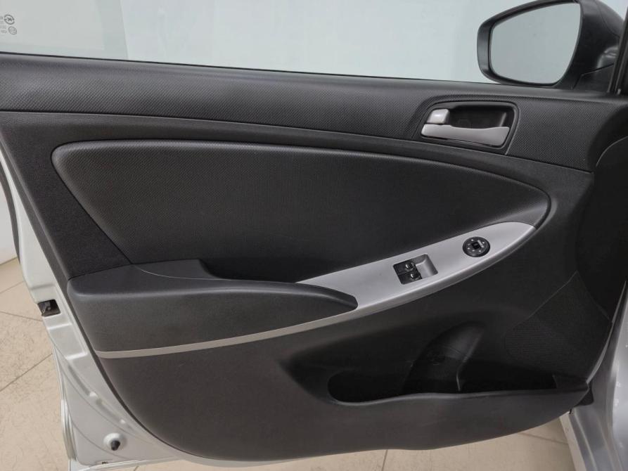 Hyundai Solaris I Рестайлинг Альметьевск  - изображение 7