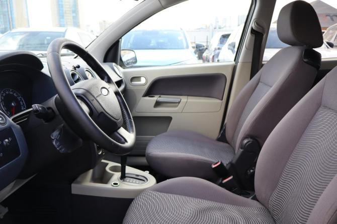 Ford Fusion I Рестайлинг с пробегом 2006 года, цена 349 000 рублей, 189000 км, хэтчбек, Автокод Объявления