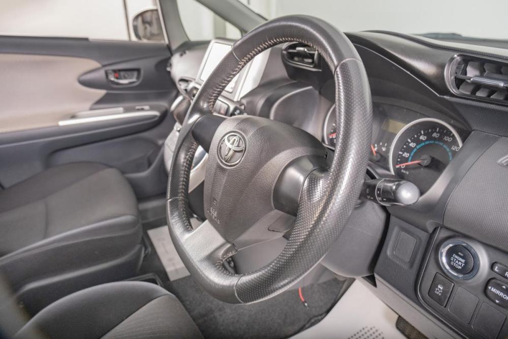 Toyota Wish II Томск  - изображение 13