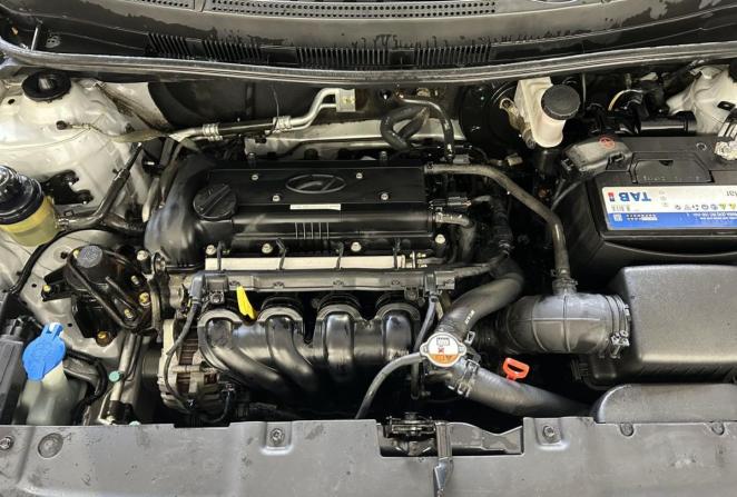 Hyundai Solaris I с пробегом 2013 года, цена 865 000 рублей, 85043 км, седан, Автокод Объявления