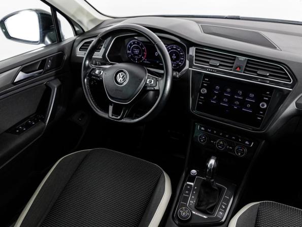 Volkswagen Tiguan II с пробегом 2018 года, цена 2 099 000 рублей, 223643 км, внедорожник, Автокод Объявления