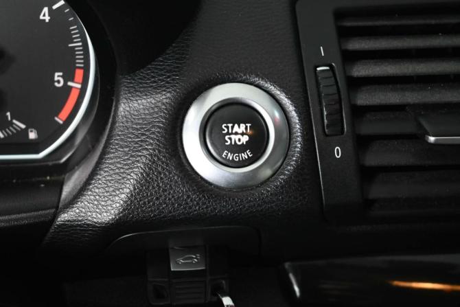 BMW 1 серии I (E81/E82/E87/E88) Рестайлинг с пробегом 2008 года, цена 1 160 000 рублей, 215485 км, купе, Автокод Объявления