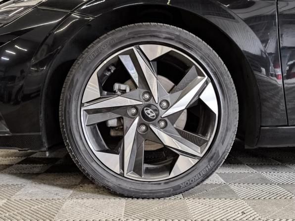 Hyundai Avante VII с пробегом 2020 года, цена 1 750 000 рублей, 100399 км, седан, Автокод Объявления