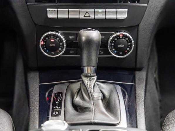 Mercedes-Benz C-Класс III (W204) Рестайлинг с пробегом 2012 года, цена 1 408 000 рублей, 229294 км, седан, Автокод Объявления
