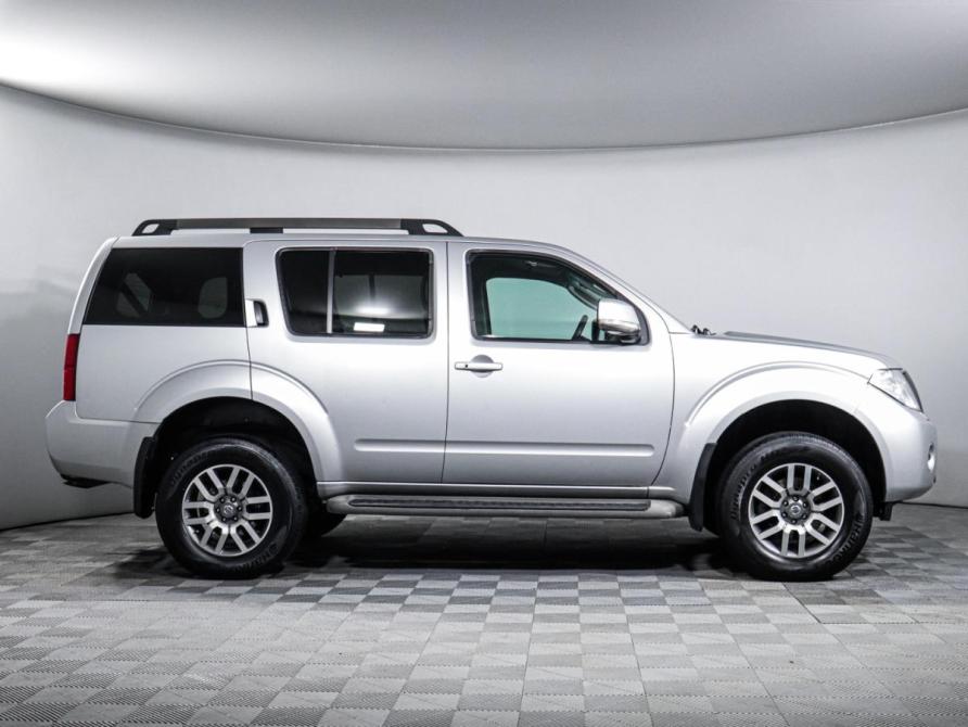 Nissan Pathfinder III Рестайлинг Москва  - изображение 4