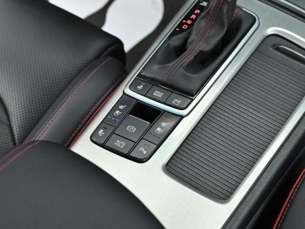 Kia Optima IV Рестайлинг с пробегом 2018 года, цена 1 749 000 рублей, 108000 км, седан, Автокод Объявления