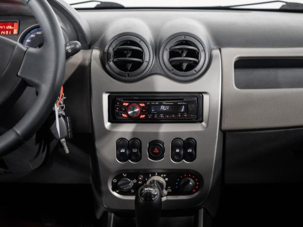 Renault Sandero I с пробегом 2011 года, цена 550 500 рублей, 147128 км, хэтчбек, Автокод Объявления