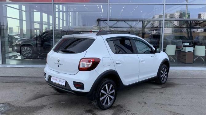 Renault Sandero II Рестайлинг с пробегом 2021 года, цена 1 180 000 рублей, 77797 км, хэтчбек, Автокод Объявления