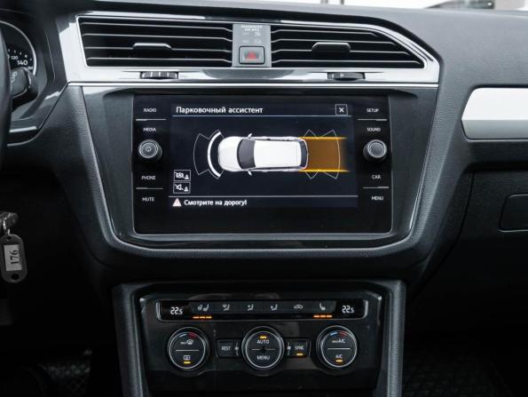 Volkswagen Tiguan II с пробегом 2020 года, цена 2 325 700 рублей, 140028 км, внедорожник, Автокод Объявления