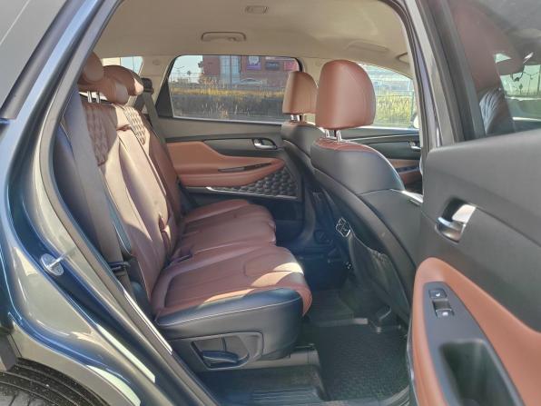 Hyundai Santa Fe IV Рестайлинг с пробегом 2021 года, цена 3 190 000 рублей, 157728 км, внедорожник, Автокод Объявления