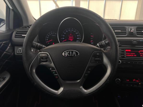 Kia Rio III Рестайлинг с пробегом 2015 года, цена 1 295 000 рублей, 157967 км, седан, Автокод Объявления