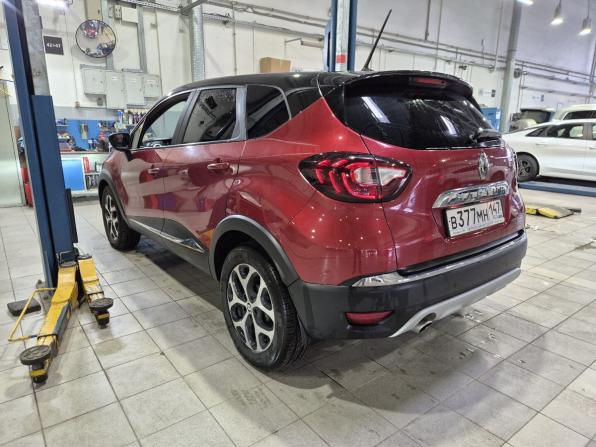 Renault Kaptur I Рестайлинг с пробегом 2020 года, цена 1 270 000 рублей, 232880 км, внедорожник, Автокод Объявления