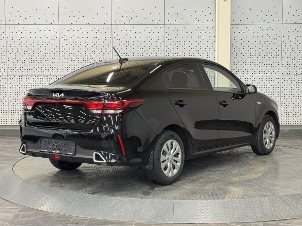 Kia Rio IV Рестайлинг с пробегом 2022 года, цена 1 230 000 рублей, 74482 км, седан, Автокод Объявления