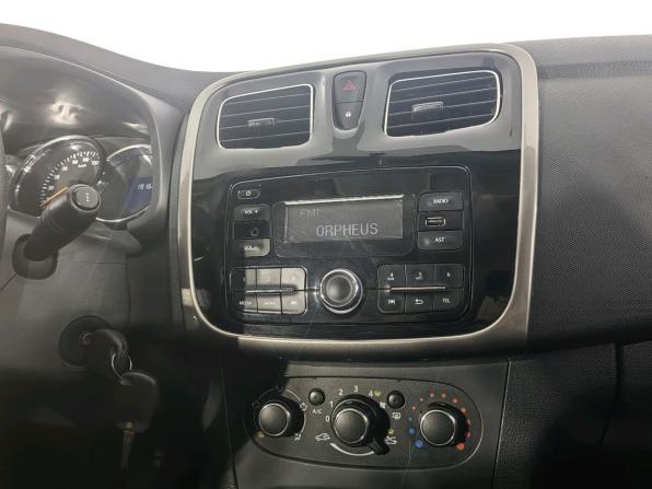 Renault Logan II с пробегом 2016 года, цена 459 000 рублей, 192000 км, седан, Автокод Объявления