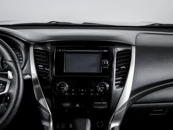 Mitsubishi Pajero Sport III с пробегом 2018 года, цена 3 050 000 рублей, 113994 км, внедорожник, Автокод Объявления