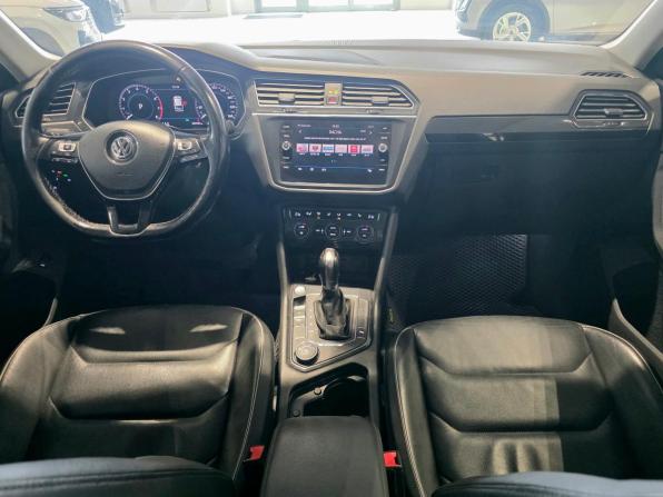 Volkswagen Tiguan II с пробегом 2018 года, цена 2 250 000 рублей, 205000 км, внедорожник, Автокод Объявления