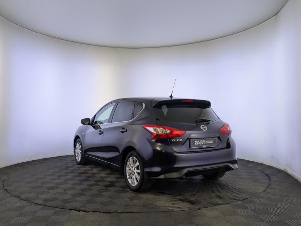 Nissan Tiida II с пробегом 2015 года, цена 1 050 000 рублей, 137295 км, хэтчбек, Автокод Объявления