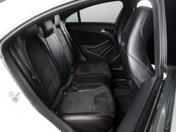 Mercedes-Benz CLA I (C117 X117) Рестайлинг с пробегом 2016 года, цена 1 809 000 рублей, 135713 км, седан, Автокод Объявления