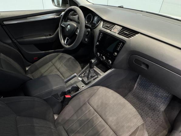 Skoda Octavia III (A7) Рестайлинг с пробегом 2018 года, цена 1 869 000 рублей, 158000 км, лифтбек, Автокод Объявления