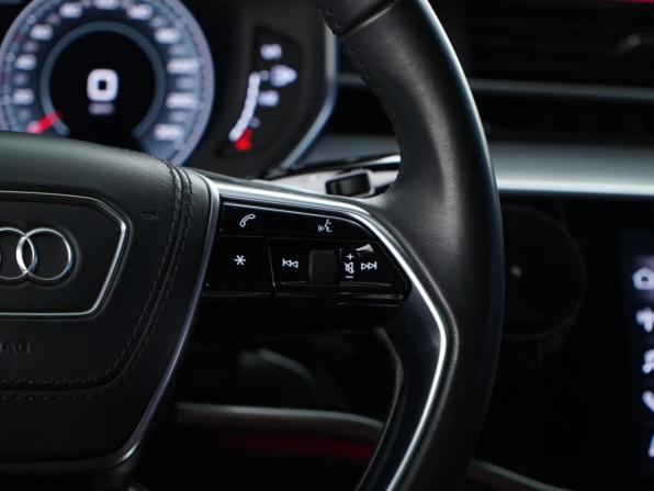 Audi A8 IV (D5) с пробегом 2018 года, цена 7 999 999 рублей, 60452 км, седан, Автокод Объявления