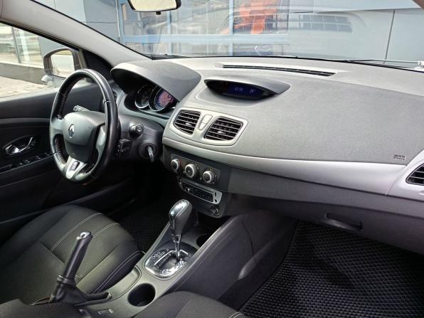 Renault Megane III Рестайлинг с пробегом 2013 года, цена 719 000 рублей, 146458 км, хэтчбек, Автокод Объявления