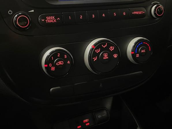 Kia Soul II Рестайлинг с пробегом 2019 года, цена 1 499 000 рублей, 43509 км, хэтчбек, Автокод Объявления