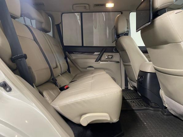 Mitsubishi Pajero IV Рестайлинг 2 с пробегом 2020 года, цена 3 220 000 рублей, 92989 км, внедорожник, Автокод Объявления