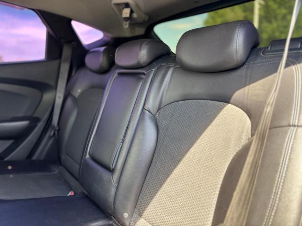 Hyundai ix35 I с пробегом 2010 года, цена 900 000 рублей, 278674 км, внедорожник, Автокод Объявления