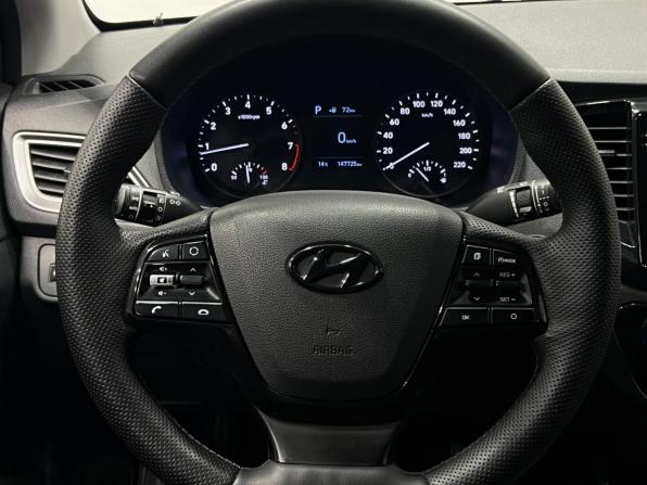 Hyundai Solaris II с пробегом 2019 года, цена 1 500 000 рублей, 147000 км, седан, Автокод Объявления