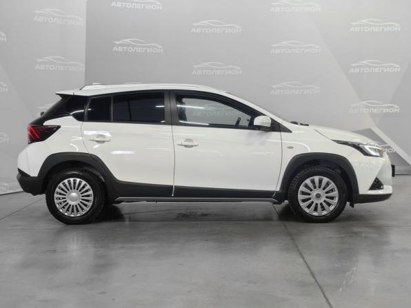 Toyota Yaris XP150 Рестайлинг с пробегом 2022 года, цена 1 700 000 рублей, 22936 км, хэтчбек, Автокод Объявления