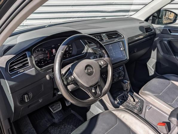 Volkswagen Tiguan II с пробегом 2018 года, цена 2 380 000 рублей, 105348 км, внедорожник, Автокод Объявления