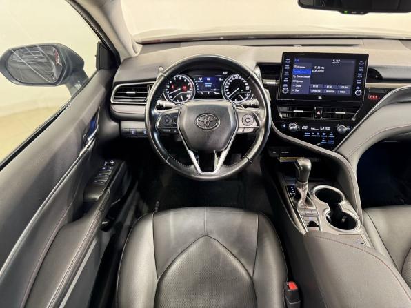 Toyota Camry VIII (XV70) Рестайлинг с пробегом 2021 года, цена 3 690 000 рублей, 65190 км, седан, Автокод Объявления