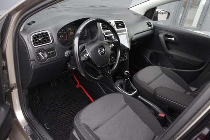 Volkswagen Polo V Рестайлинг с пробегом 2018 года, цена 1 400 000 рублей, 67353 км, седан, Автокод Объявления