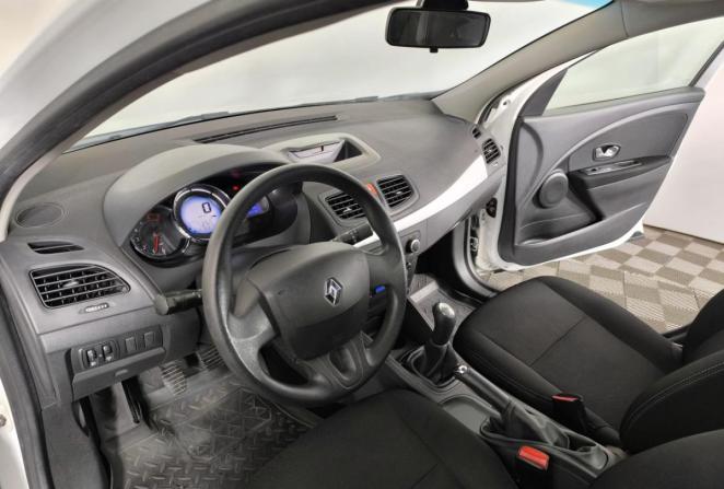 Renault Fluence I Рестайлинг с пробегом 2014 года, цена 790 000 рублей, 158966 км, седан, Автокод Объявления