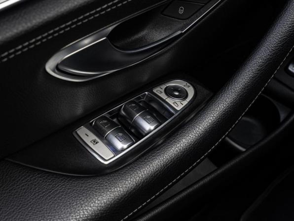 Mercedes-Benz E-Класс V (W213 S213 C238) Рестайлинг с пробегом 2021 года, цена 4 249 000 рублей, 118524 км, седан, Автокод Объявления