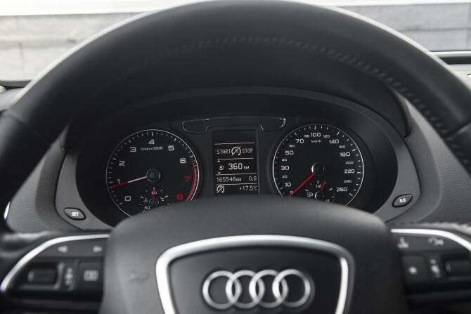 Audi Q3 I (8U) Рестайлинг с пробегом 2015 года, цена 1 990 000 рублей, 165486 км, внедорожник, Автокод Объявления