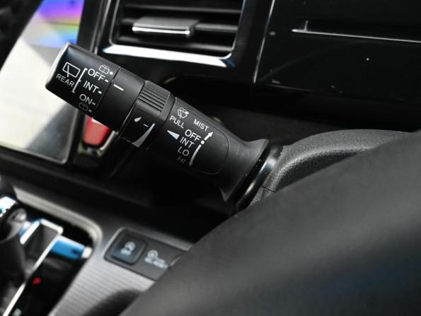 Honda Stepwgn V Рестайлинг с пробегом 2020 года, цена 2 439 000 рублей, 89047 км, минивэн, Автокод Объявления
