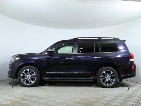 Toyota Land Cruiser 200 Series Рестайлинг 2 с пробегом 2019 года, цена 9 900 000 рублей, 48474 км, внедорожник, Автокод Объявления
